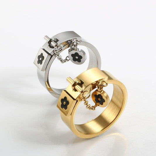 Bague pendentif à fermoir fleur plaqué argent / or