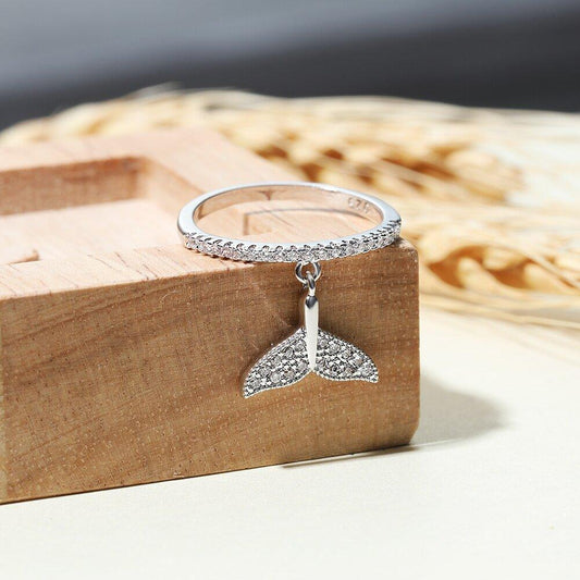 Bague pendentif diamants queue de baleine