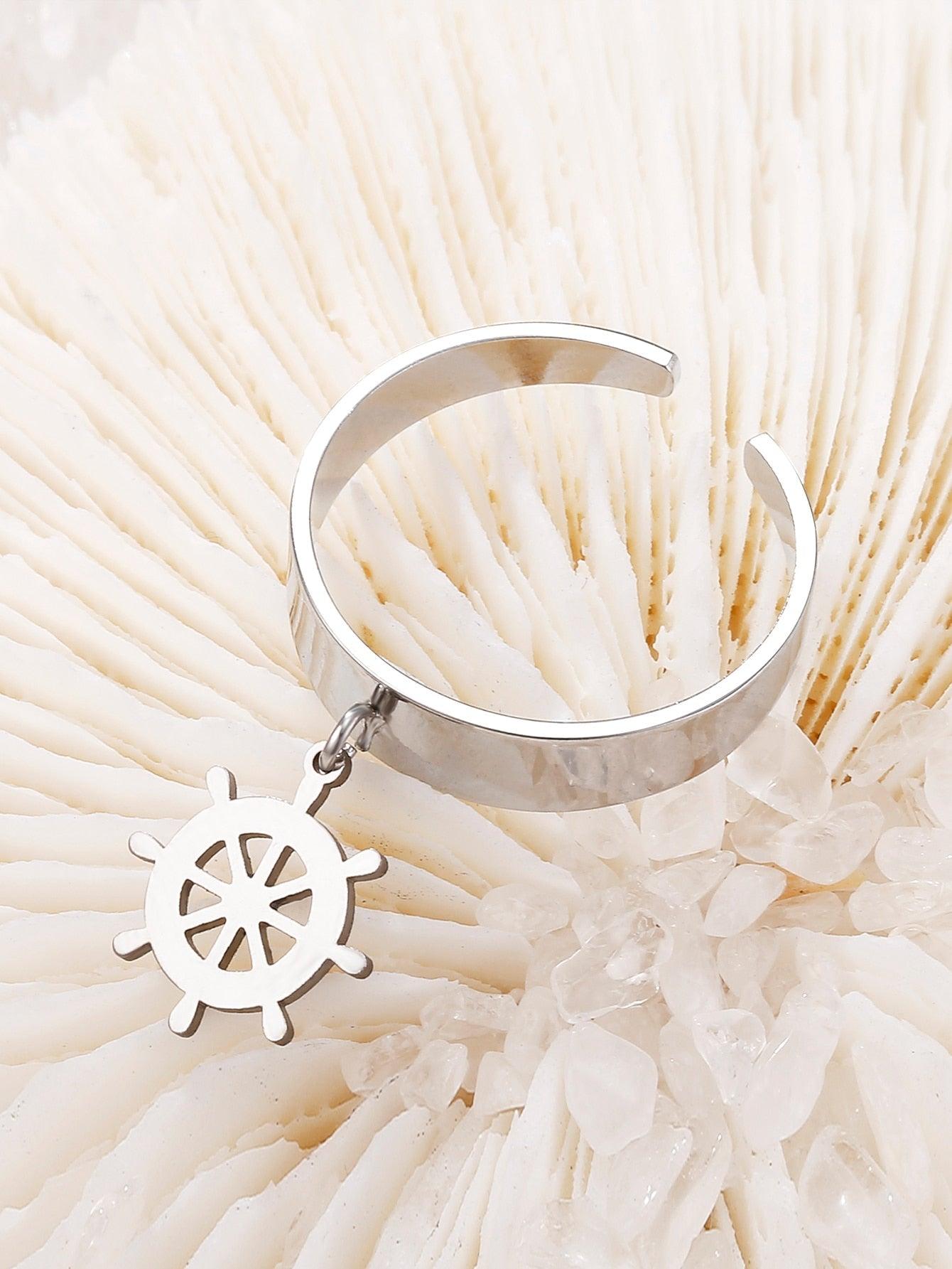 Bague pendentif gouvernail