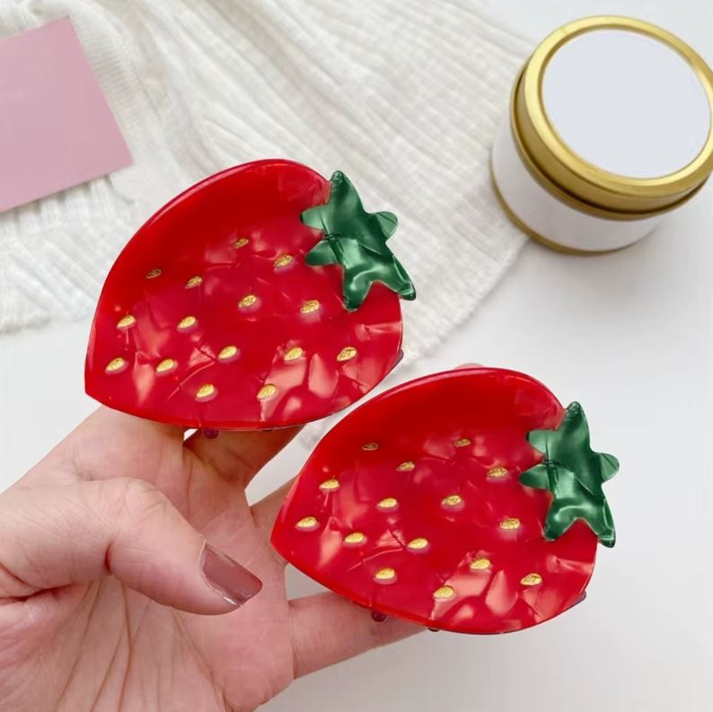 Barrette à cheveux fraise