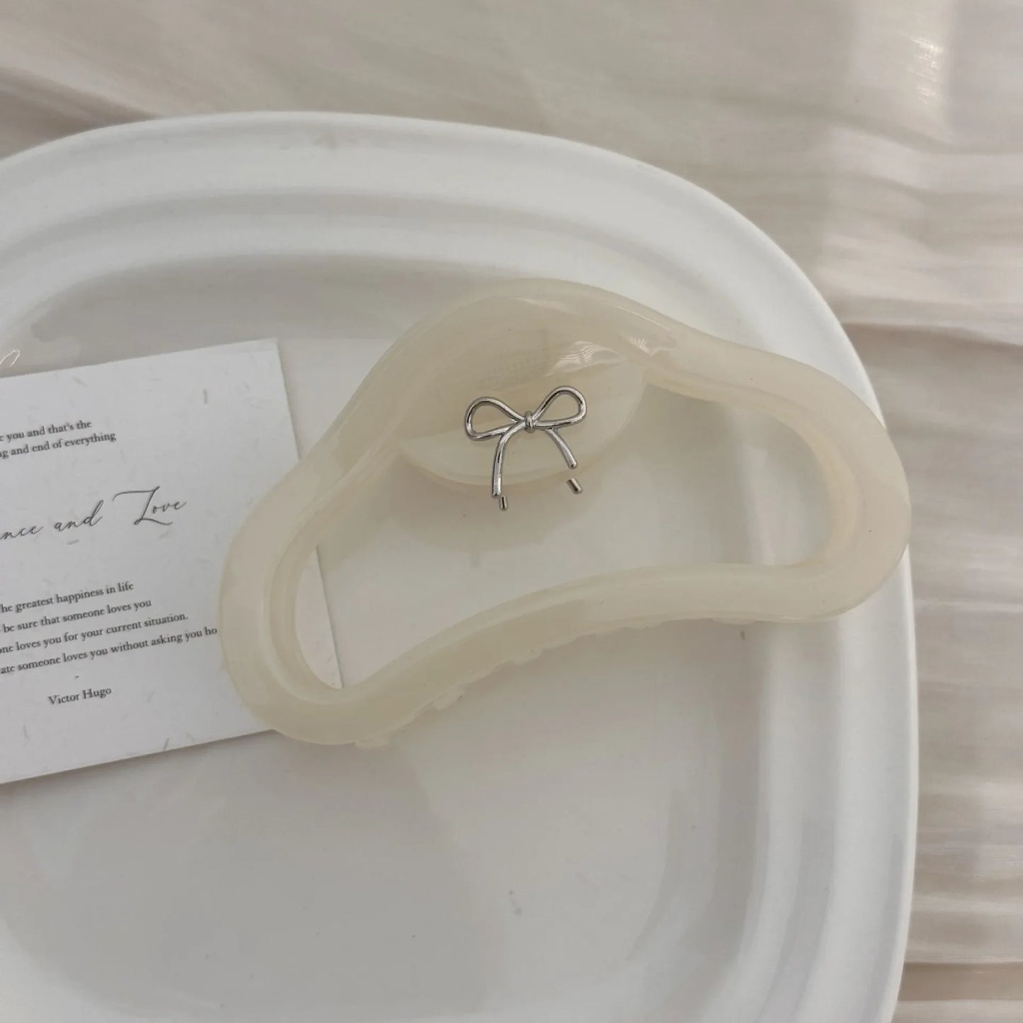 Barrette à cheveux avec petit nœud