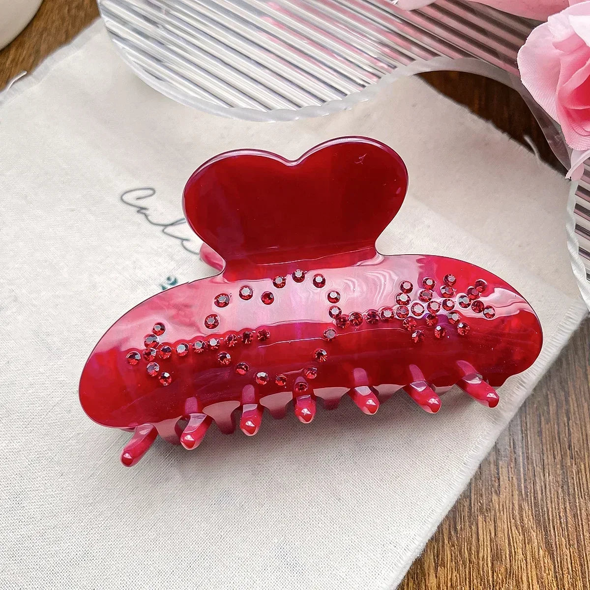 Barrette flèche et cœur en strass