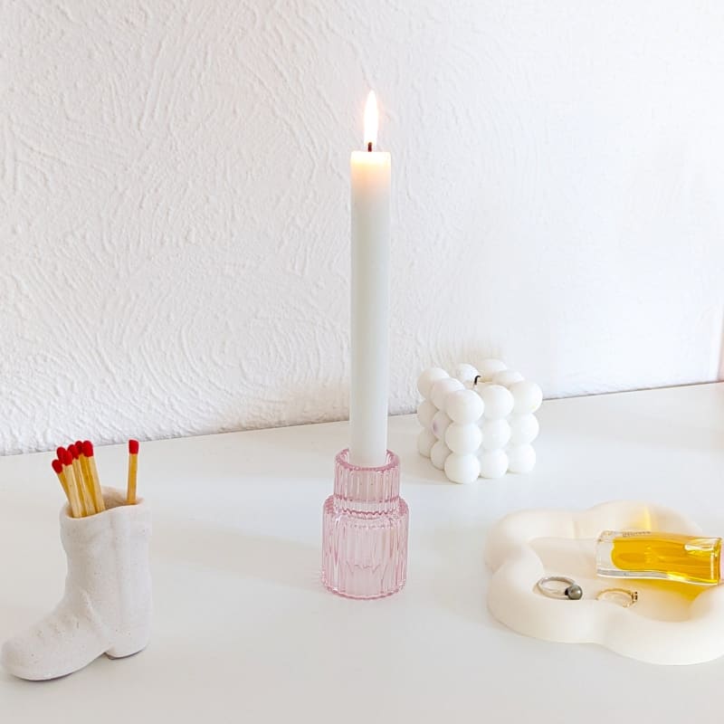 Bougeoir en verre rose