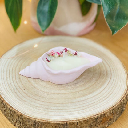 Bougie coquillage en jesmonite – Parfumée & fleurie