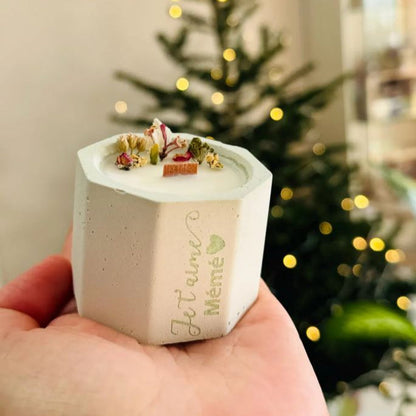 Bougie en béton – Mèche crépitante & fleurs séchées