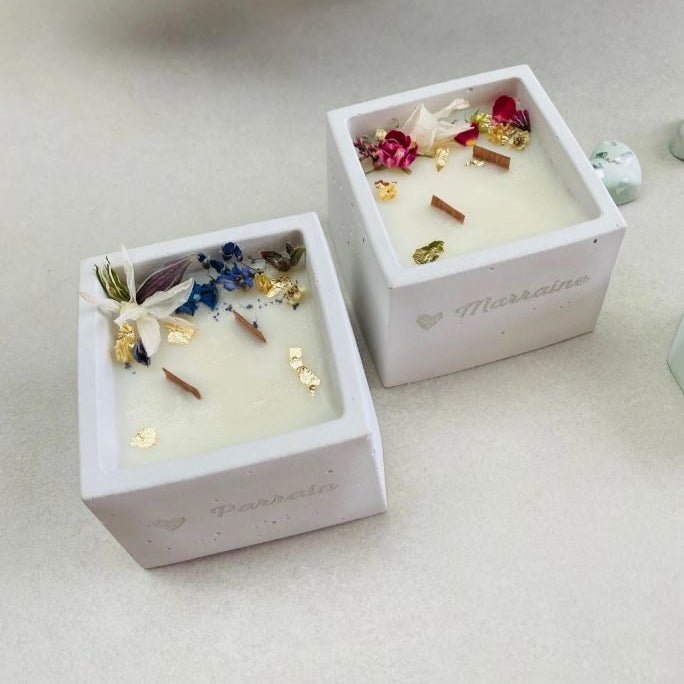 Bougie personnalisable en béton – Mèche crépitante & fleurs séchées