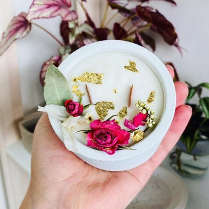 Bougie parfumée personnalisable – 2 mèches crépitantes & fleurs séchées