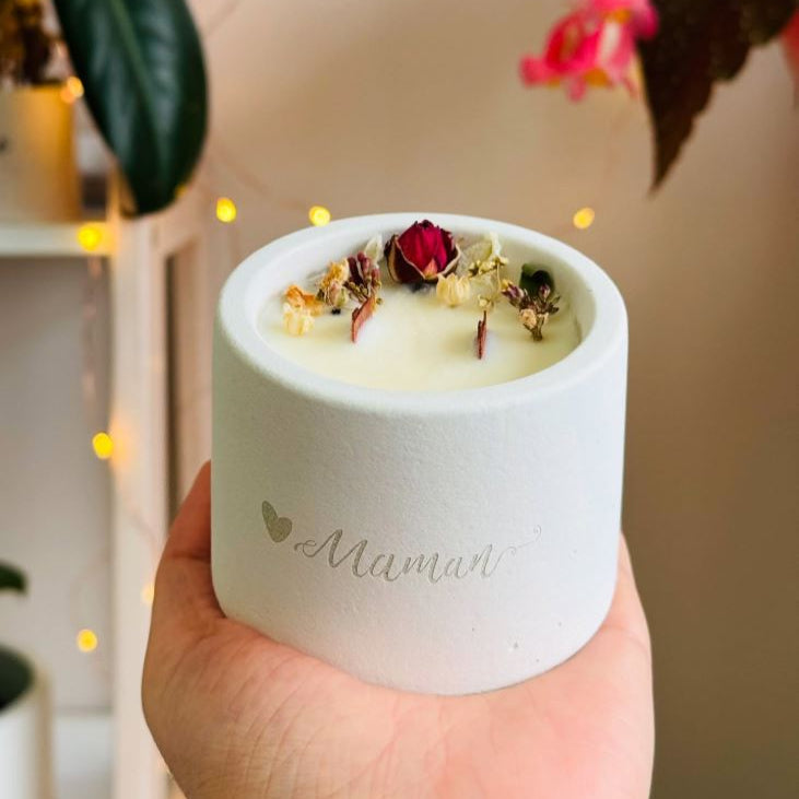 Bougie parfumée personnalisable – 2 mèches crépitantes & fleurs séchées