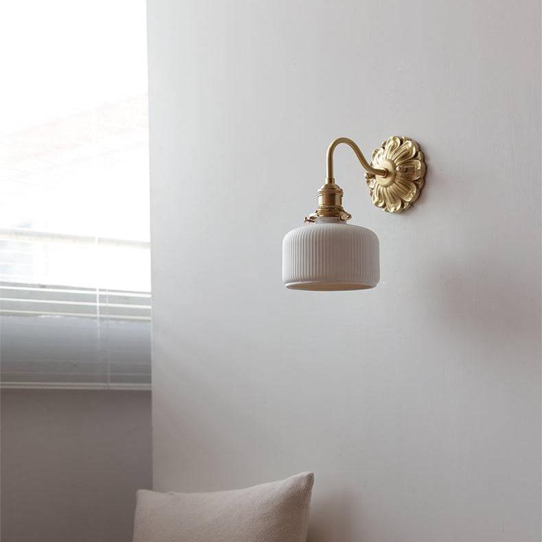 Applique Murale en Brassé et Céramique – Élégance Classique pour votre Intérieur