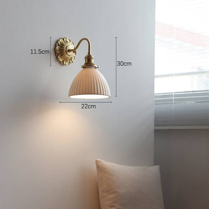 Applique Murale en Brassé et Céramique – Élégance Classique pour votre Intérieur