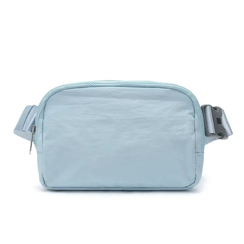 ceinture banane de couleur bleu ciel