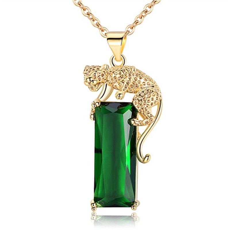 Collier avec pendentif panthère sur une pierre verte rectangulaire - MonPendentif