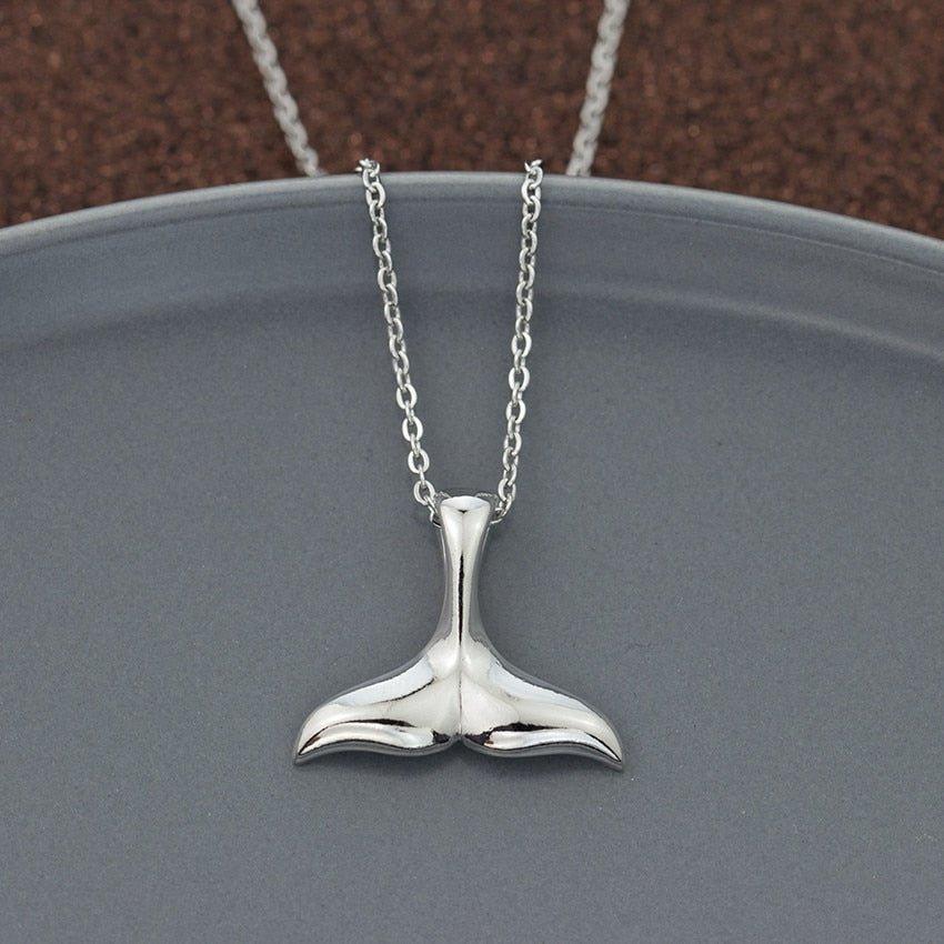 Collier avec pendentif queue de baleine en plaqué or / argent / or rose