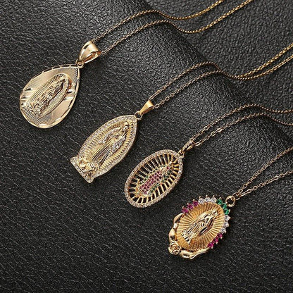 Collier médaillon en forme de goutte avec vierge marie en plaqué or