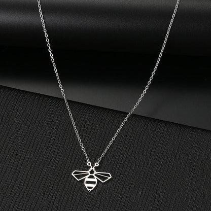 Collier pendentif abeille plat géométrique plaqué or / argent