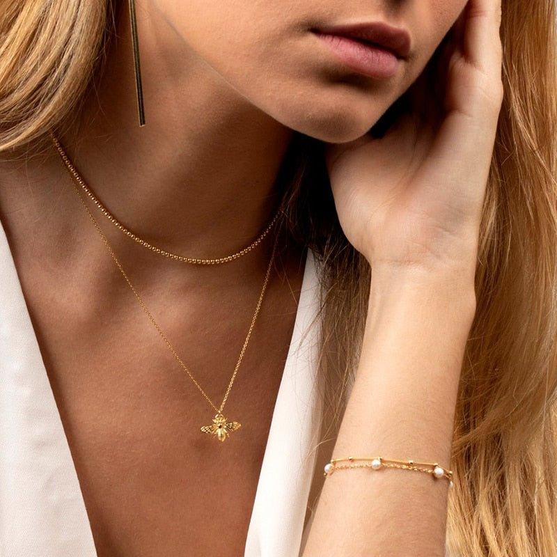 Collier pendentif abeille relief argent 925 / plaqué or
