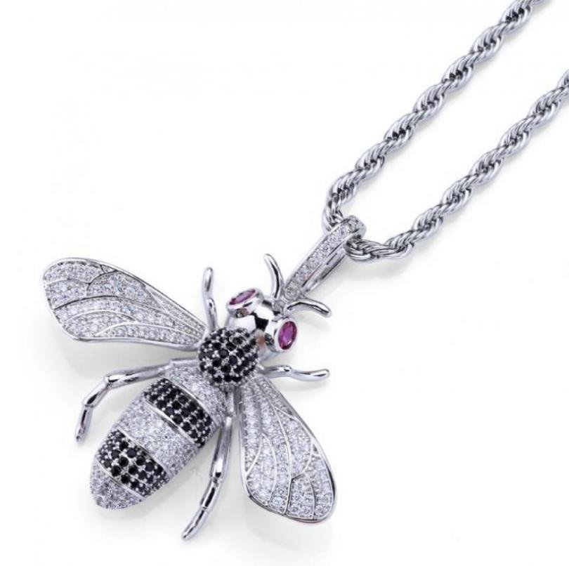 Collier pendentif abeille strass argent / or