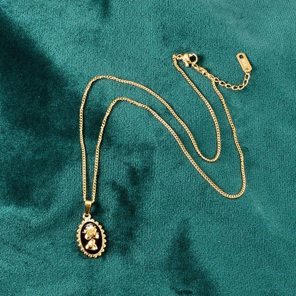 Collier pendentif camée portrait baroque en or pur 18k