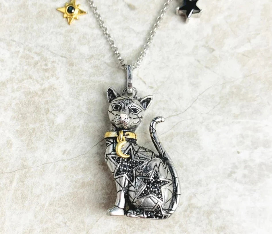 Collier pendentif chat égyptien en or 18k plaqué argent