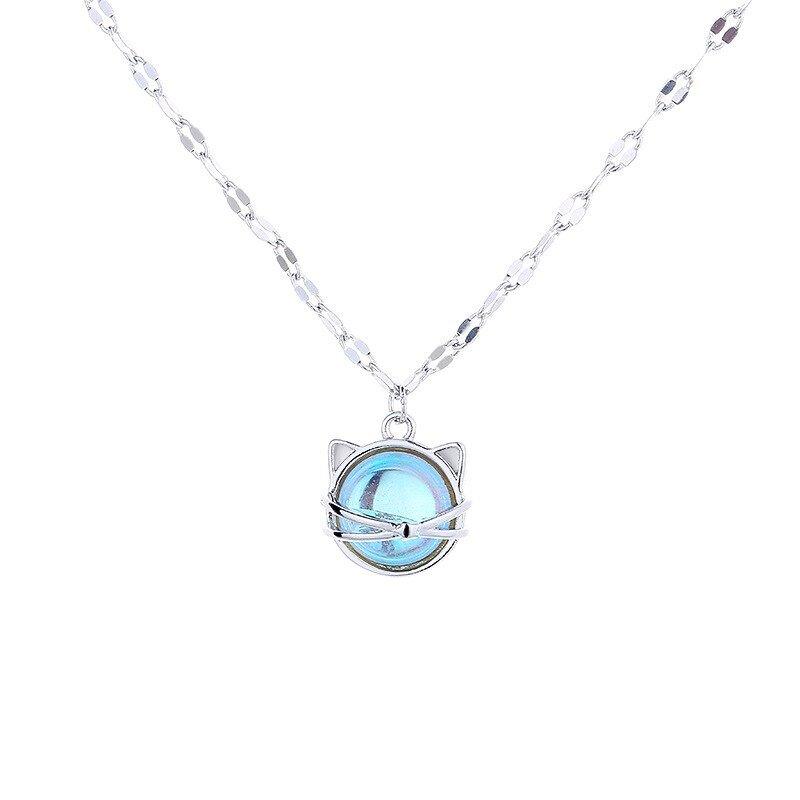 Collier pendentif chat en pierre de lune plaqué argent