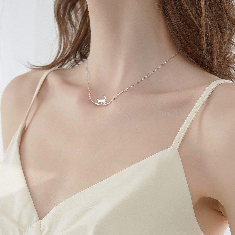 Collier pendentif chat marchant en argent 925
