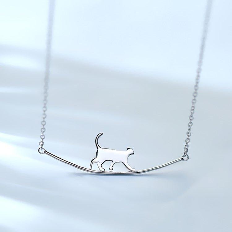 Collier pendentif chat marchant en argent 925