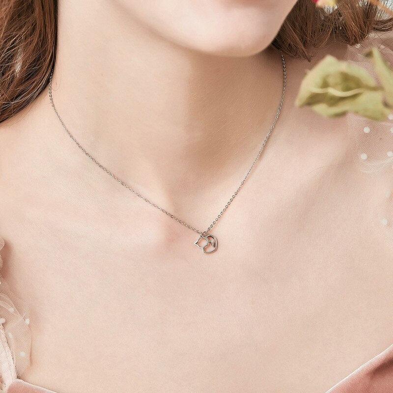 Collier pendentif chat minimaliste en argent 925
