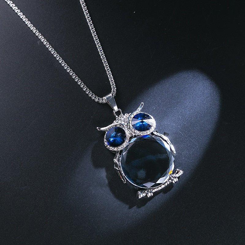 Collier pendentif chouette en cristal bleu ou blanc
