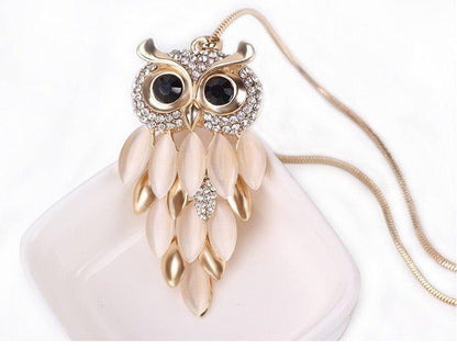 Collier pendentif chouette robe de cristal plaqué argent