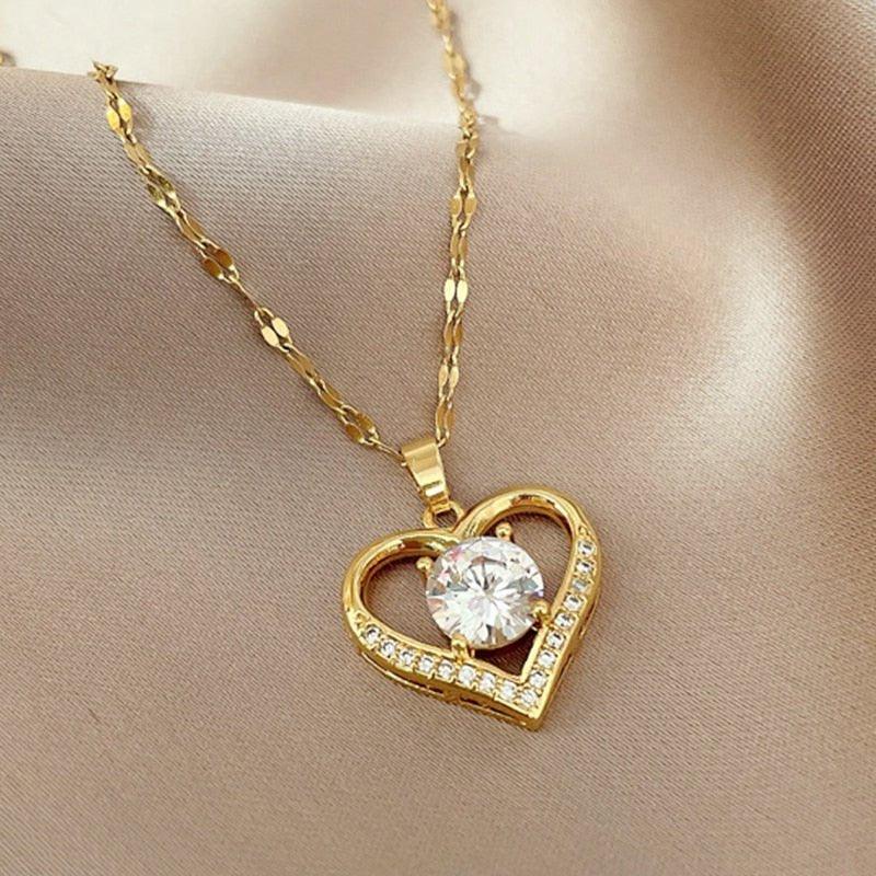 Collier pendentif coeur avec diamant plaqué or