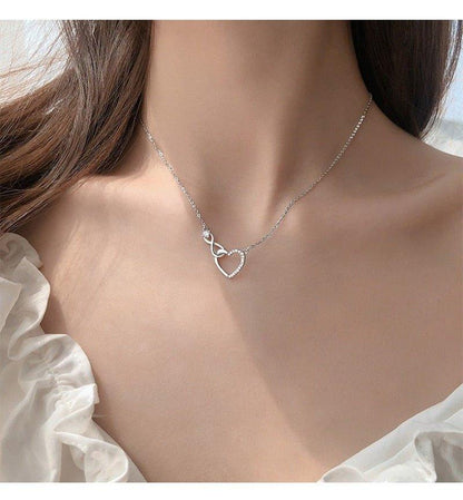 Collier pendentif coeur et infini plaqué argent
