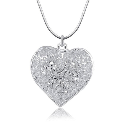 Collier pendentif coeur sculpté en argent 925
