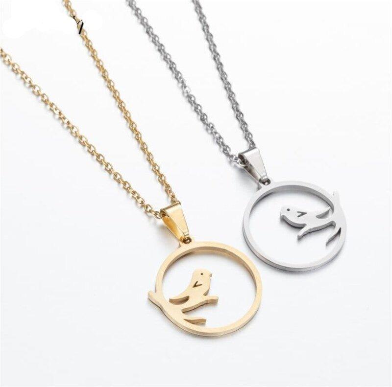 Collier pendentif colibri minimaliste cercle plaqué or / argent