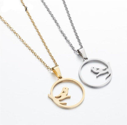 Collier pendentif colibri minimaliste cercle plaqué or / argent