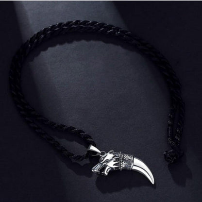 Collier pendentif corne de loup