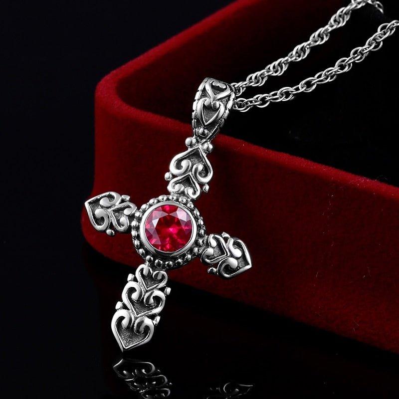 Collier pendentif croix gothique et sa pierre rubis en argent 925