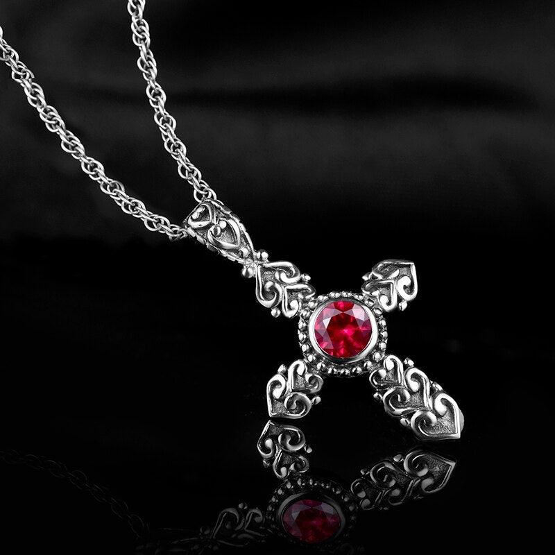 Collier pendentif croix gothique et sa pierre rubis en argent 925