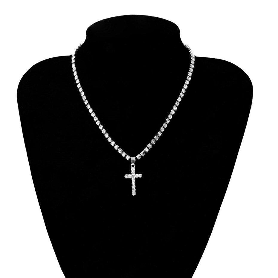 Collier pendentif croix tout en cristal plaqué argent - MonPendentif