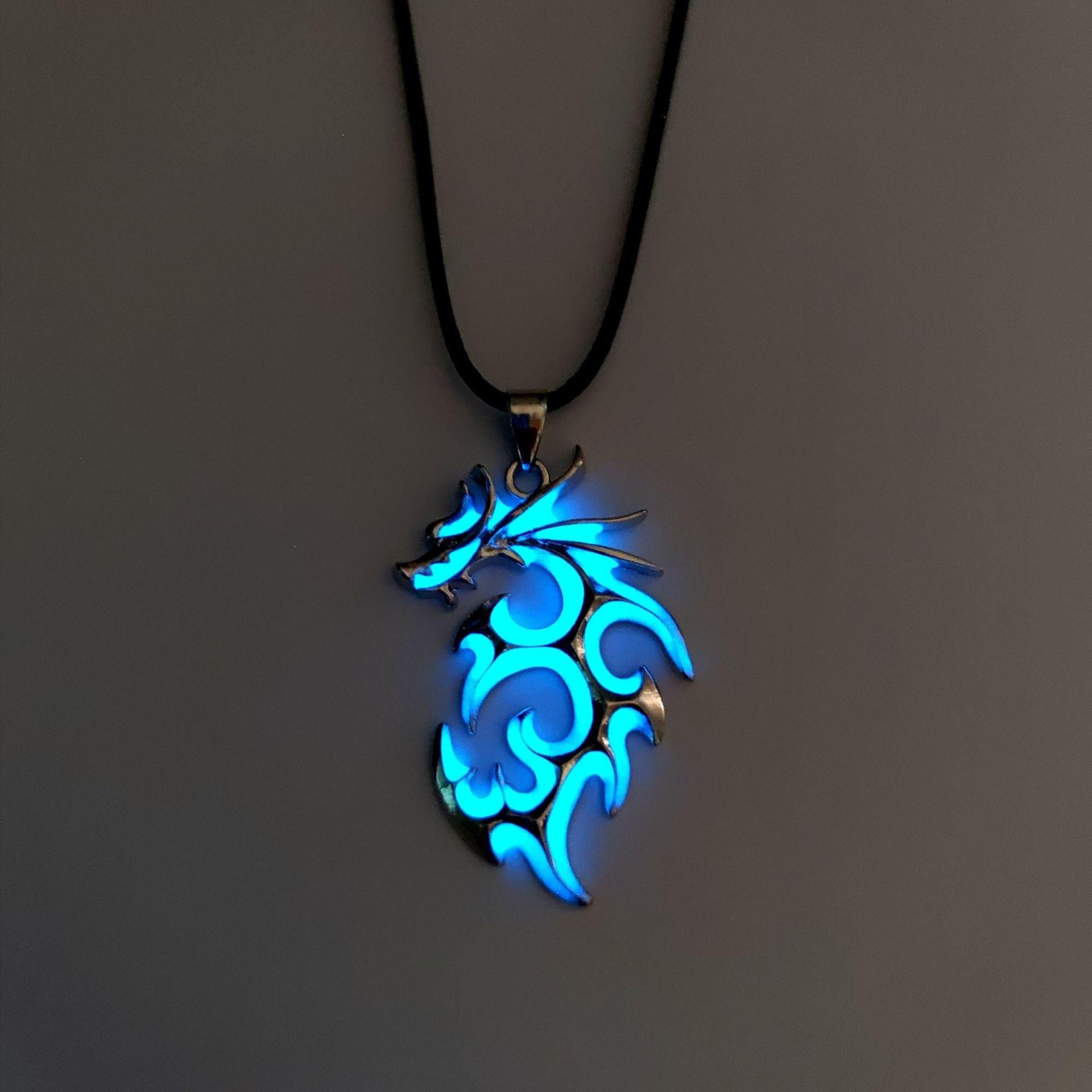 Collier pendentif dragon antique fluorescent - MonPendentif