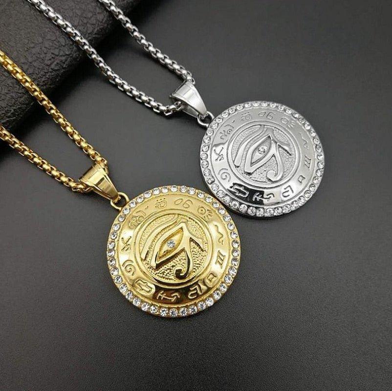 Collier pendentif égyptien oeil d'Horus grand médaillon rond