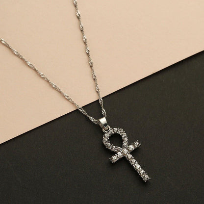 Collier pendentif égyptien petite croix amulette avec cristal plaqué or / argent - MonPendentif