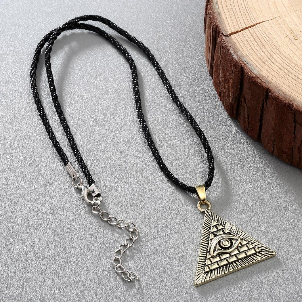 Collier pendentif égyptien pyramide oeil d'horus