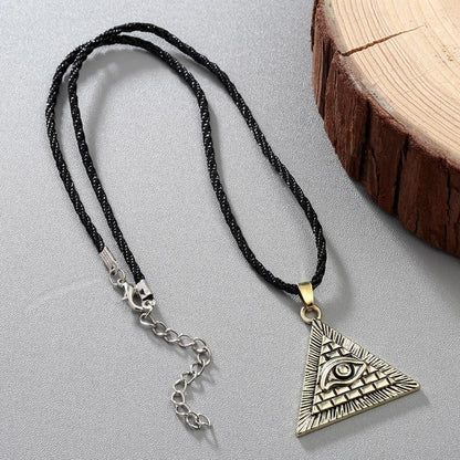 Collier pendentif égyptien pyramide oeil d'horus