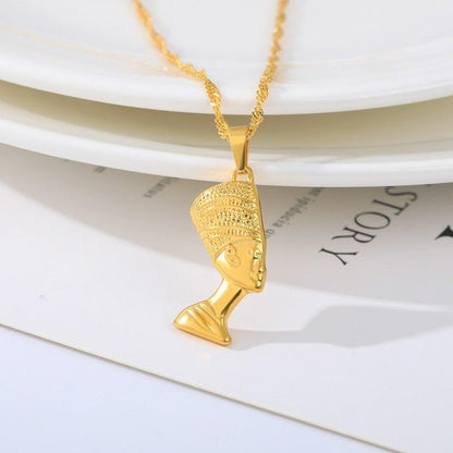 Collier pendentif égyptien reine plaqué or