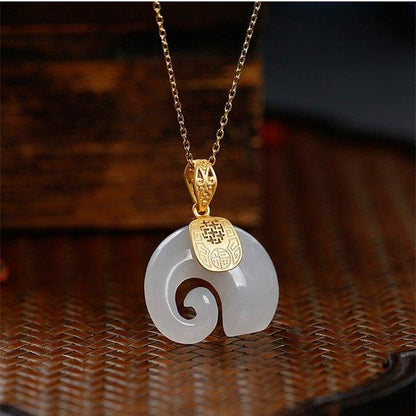 Collier pendentif éléphant Hetian plaqué or