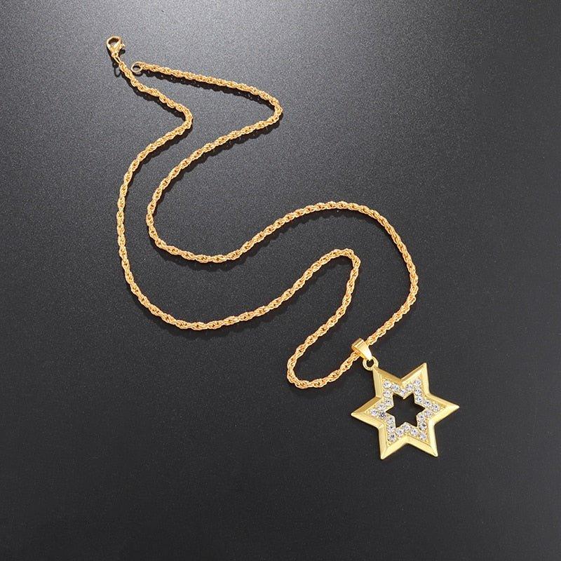 Collier pendentif étoile de David en relief ornée de strass