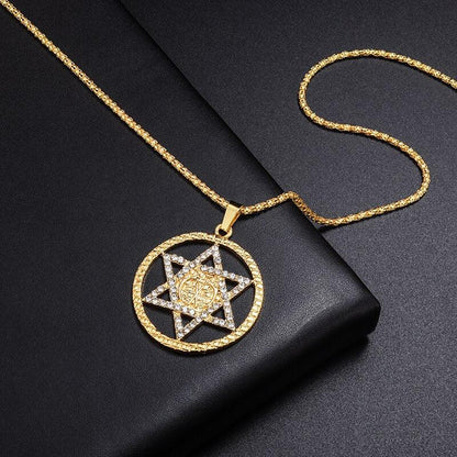 Collier pendentif étoile de David strass entourée d'un cercle