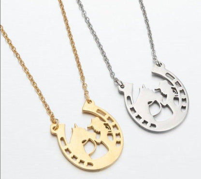 Collier pendentif fer à cheval plaqué argent
