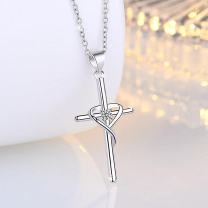 Collier pendentif fine croix porte bonheur avec strass en argent sterling 925