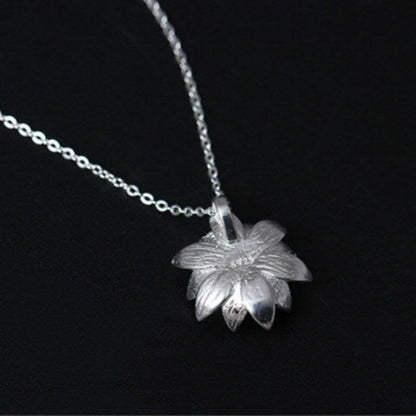 Collier pendentif fleur de lotus pierre lapis lazuli bleu argent 925